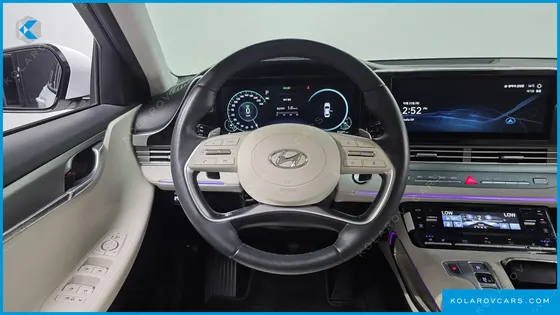HYUNDAI GRANDEUR LE BLANC