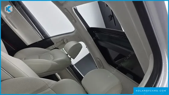 HYUNDAI GRANDEUR LE BLANC