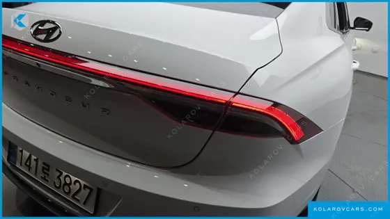 HYUNDAI GRANDEUR LE BLANC