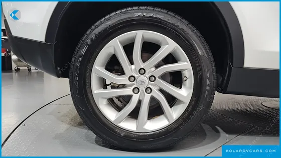 LAND ROVER DISCOVERY SPORT 2.0 TD4 SE (150PS)