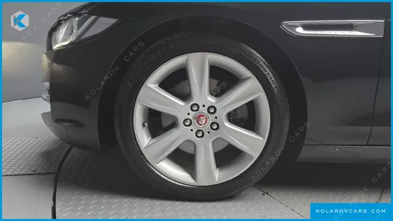 JAGUAR XE 20D PORTFOLIO