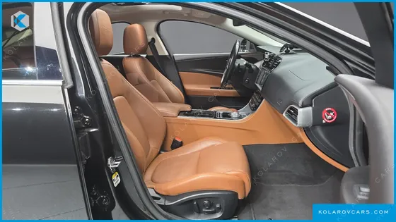 JAGUAR XE 20D PORTFOLIO