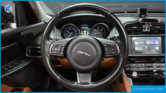 JAGUAR XE 20D PORTFOLIO