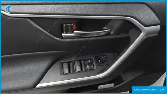 TOYOTA RAV4 2.5 2WD HYBRID