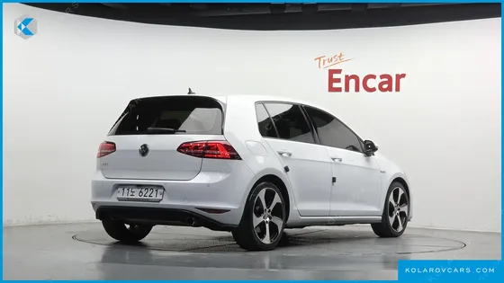 VOLKSWAGEN GOLF 2.0 GTI