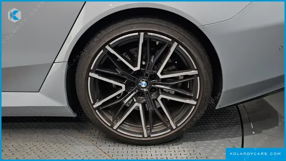 BMW M5 M5 SEDAN