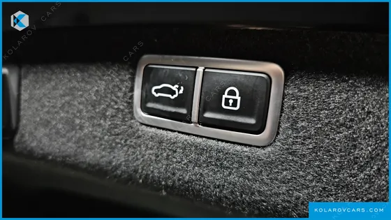 GENESIS G70 GASOLINE 2.0T 2WD