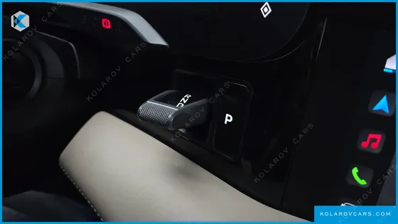 PORSCHE TAYCAN BASE