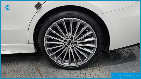 MERCEDES C-CLASS C300 4MATIC AMG LINE