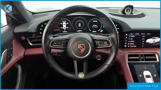 PORSCHE TAYCAN BASE