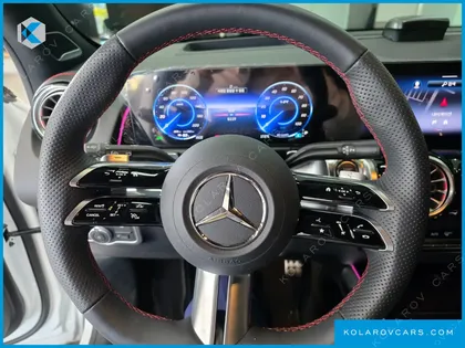 MERCEDES EQB EQB300 4MATIC AMG LINE