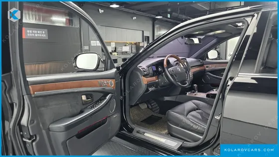 KGM - SSANGYONG CHAIRMAN CW600