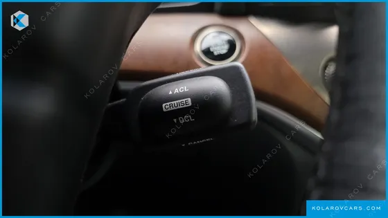 KGM - SSANGYONG CHAIRMAN CW600