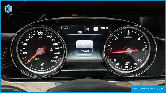 MERCEDES E-CLASS E220D EXCLUSIVE