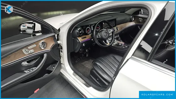 MERCEDES E-CLASS E220D EXCLUSIVE