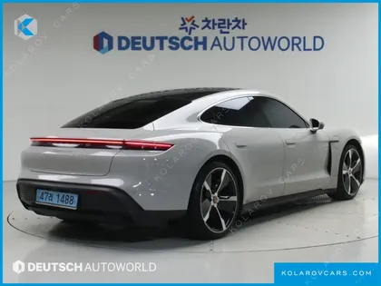 PORSCHE TAYCAN 4S