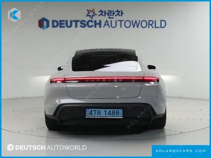 PORSCHE TAYCAN 4S