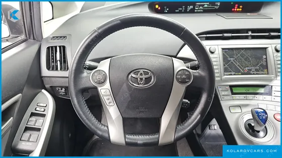 TOYOTA PRIUS 1.8 M