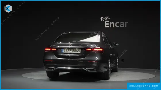 MERCEDES E-CLASS E220D 4MATIC AMG LINE