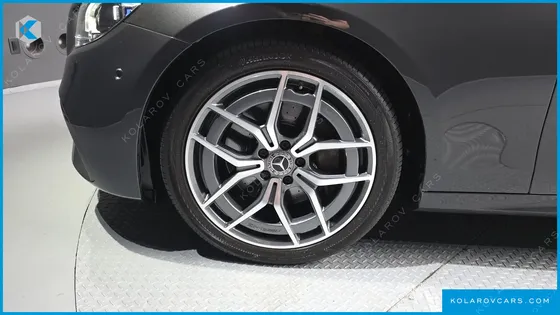 MERCEDES E-CLASS E220D 4MATIC AMG LINE