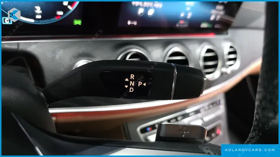 MERCEDES E-CLASS E220D 4MATIC AMG LINE