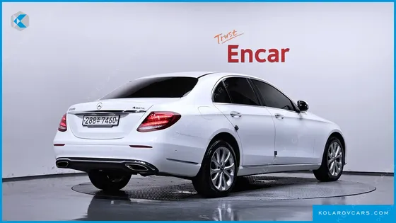 MERCEDES E-CLASS E300 4MATIC EXCLUSIVE