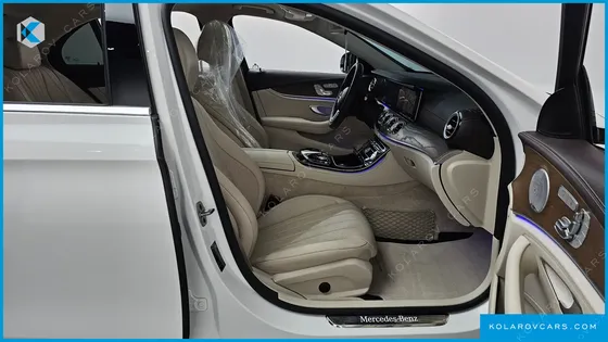 MERCEDES E-CLASS E300 4MATIC EXCLUSIVE