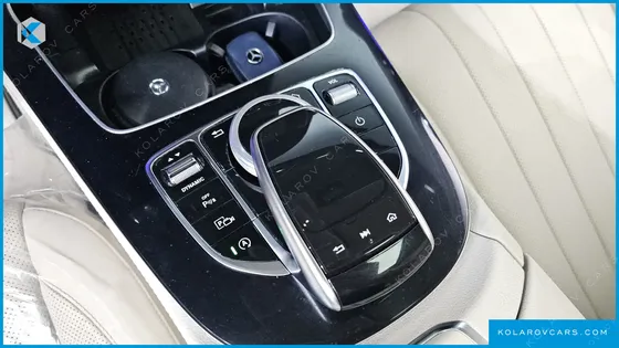 MERCEDES E-CLASS E300 4MATIC EXCLUSIVE