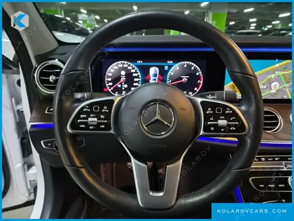 MERCEDES E-CLASS E300 4MATIC EXCLUSIVE