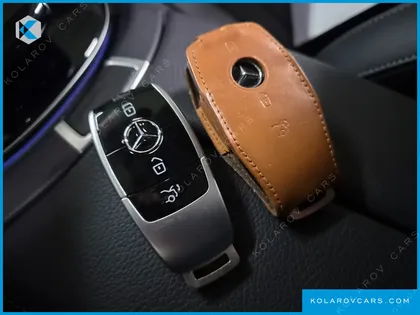 MERCEDES E-CLASS E300 4MATIC EXCLUSIVE