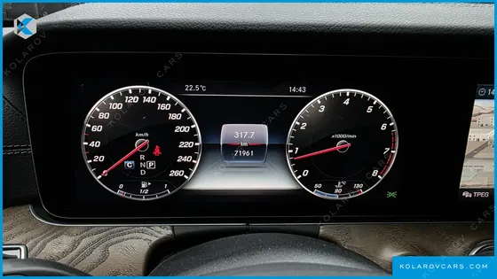 MERCEDES E-CLASS E300 4MATIC EXCLUSIVE