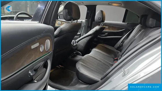 MERCEDES E-CLASS E300 4MATIC EXCLUSIVE
