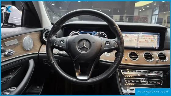 MERCEDES E-CLASS E300 4MATIC EXCLUSIVE