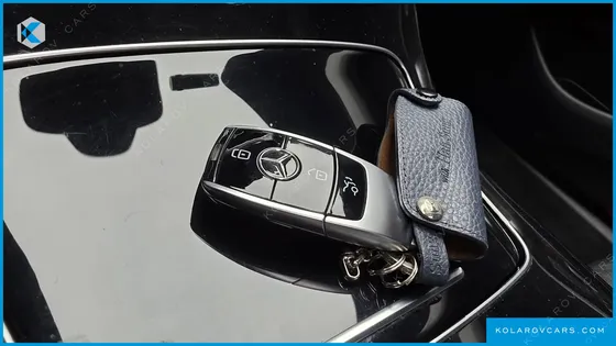 MERCEDES E-CLASS E300 4MATIC EXCLUSIVE