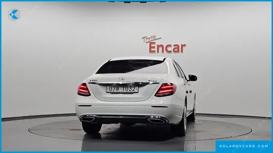 MERCEDES E-CLASS E200 AVANTGARDE