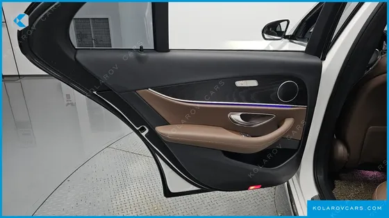 MERCEDES E-CLASS E200 AVANTGARDE