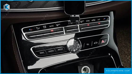 MERCEDES E-CLASS E200 AVANTGARDE