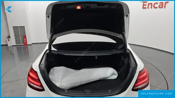 MERCEDES E-CLASS E200 AVANTGARDE