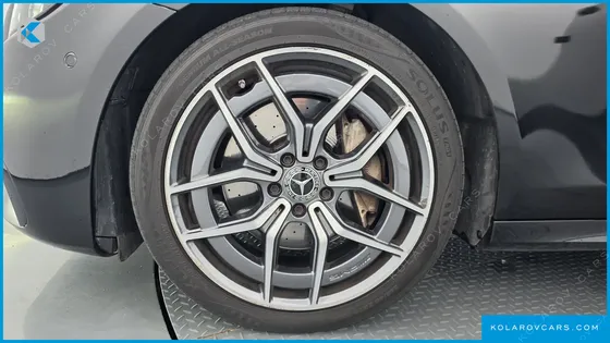 MERCEDES E-CLASS E220D 4MATIC AMG LINE