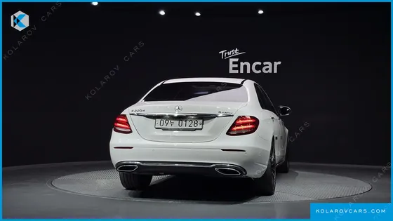 MERCEDES E-CLASS E220D AVANTGARDE