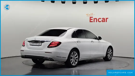 MERCEDES E-CLASS E220D EXCLUSIVE