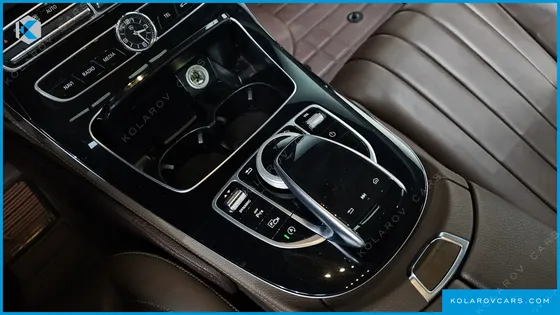 MERCEDES E-CLASS E220D EXCLUSIVE