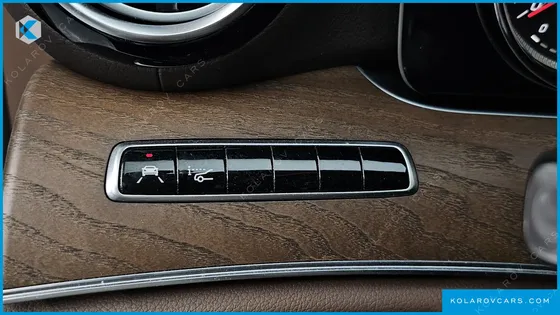 MERCEDES E-CLASS E220D EXCLUSIVE