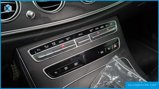 MERCEDES E-CLASS E220D 4MATIC AMG LINE