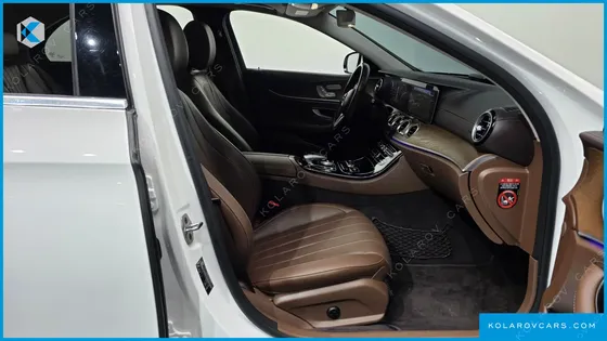 MERCEDES E-CLASS E300E EXCLUSIVE