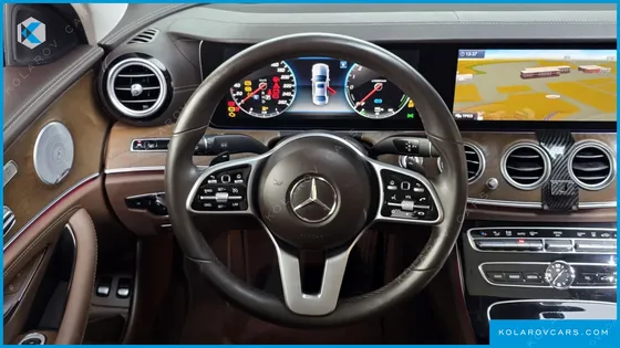 MERCEDES E-CLASS E300E EXCLUSIVE