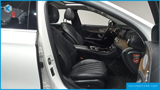 MERCEDES E-CLASS E300 4MATIC EXCLUSIVE