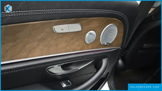MERCEDES E-CLASS E300 4MATIC EXCLUSIVE