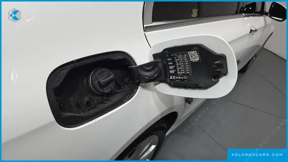 MERCEDES E-CLASS E300 4MATIC EXCLUSIVE
