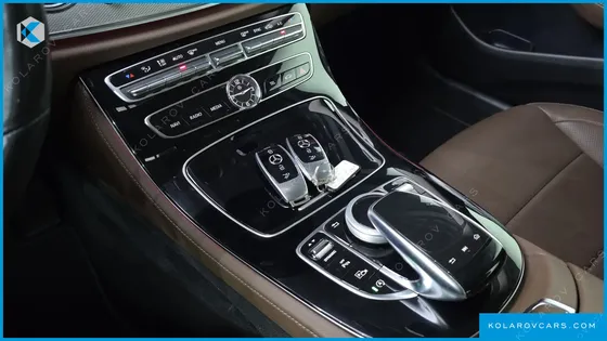 MERCEDES E-CLASS E300 AMG LINE